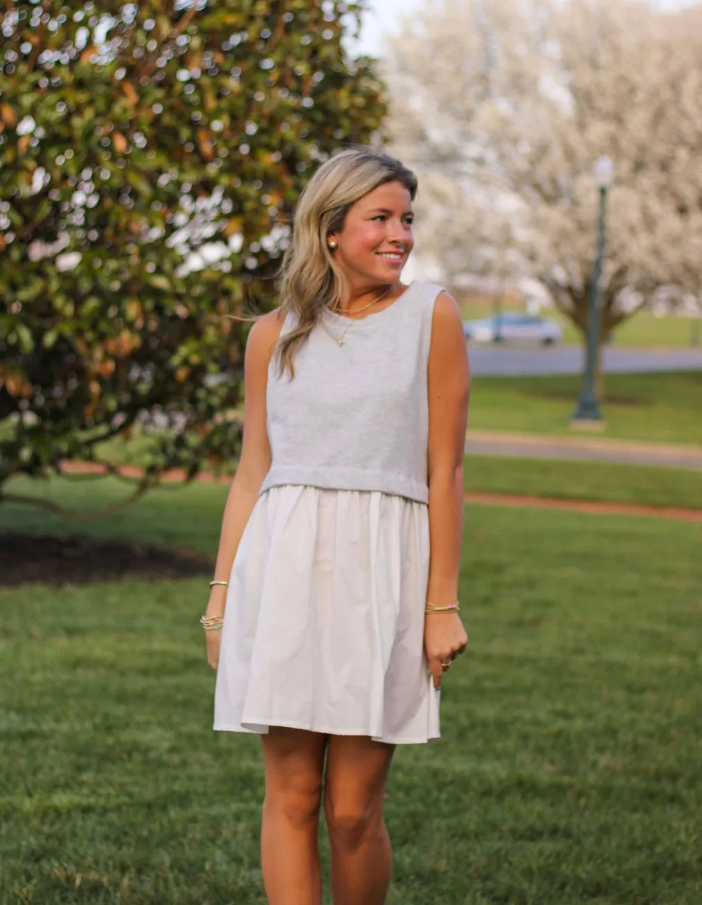 Contrast Color-block Sleeveless Mini Dress